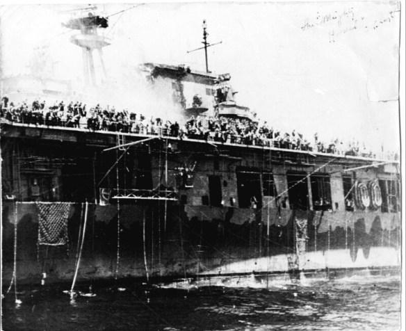 USS Hornet (CV-8) abandon ship