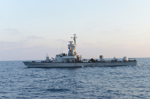 Israel_Navy_Strike_Gaza_from_the_Sea_(14738072664)