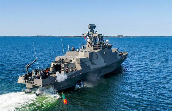 Finnish_Navy_conducts_first_torpedo_firing_from_Hamina-class_fast-attack_craft